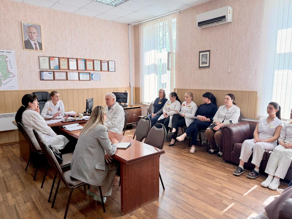 Итоги деятельности терапевтического и кардиологического отделений по итогам 4 месяцев